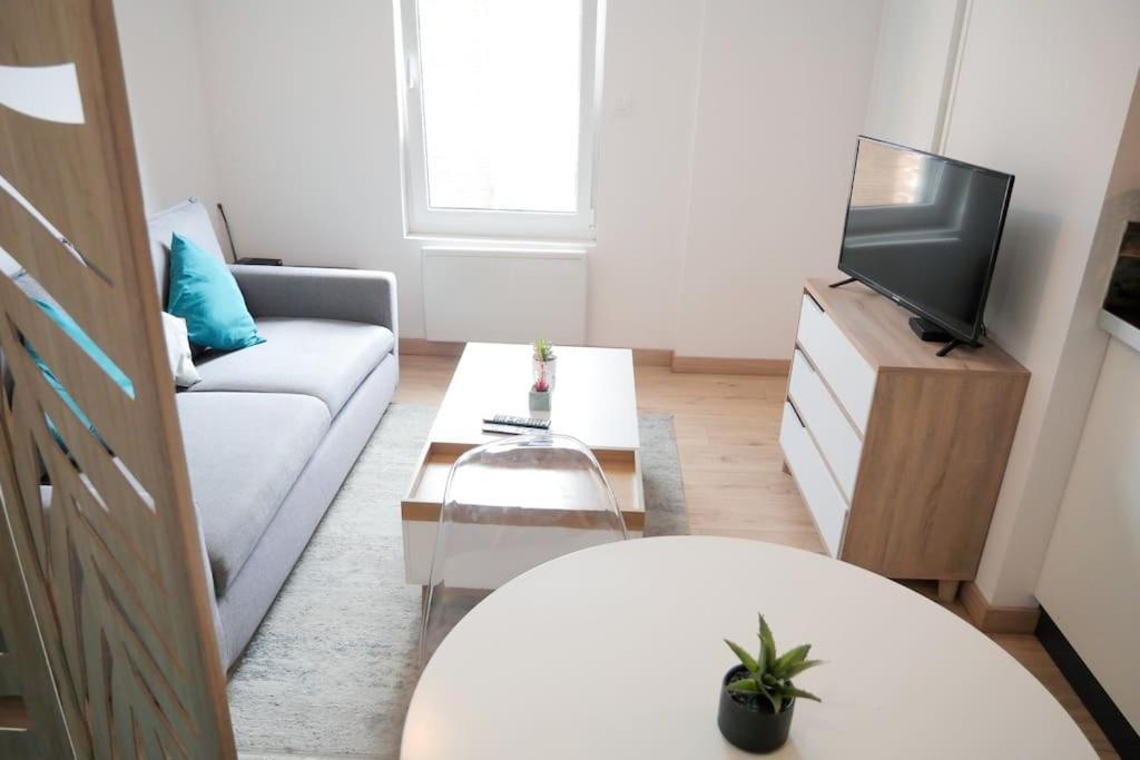 Stud Confort Centre Ville 4Pers Сен-Кантен Екстериор снимка